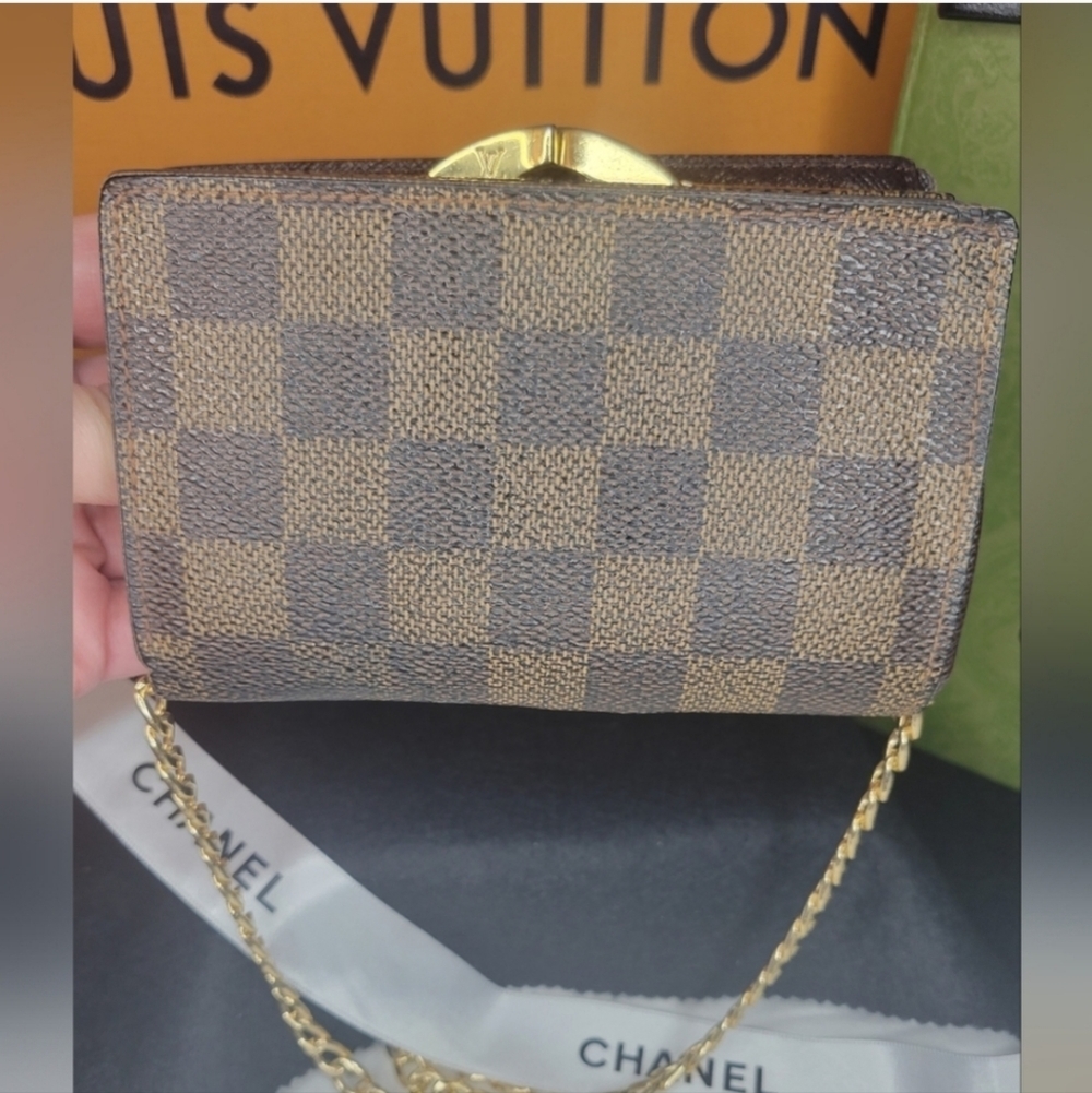 Louis Vuitton Brown and Gold Wallet - Picture 4 of 8